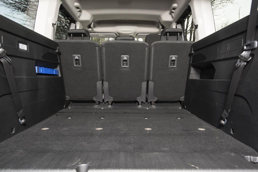 Багажник Vauxhall Combo Life XL 2018 года  (фото 23 из 27)